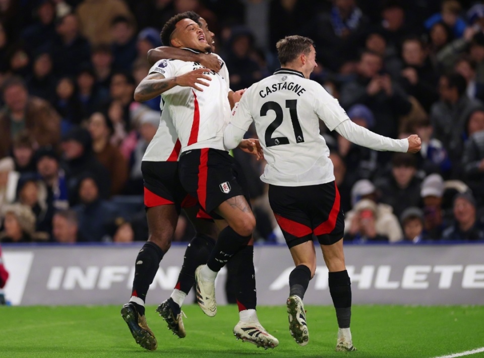 篮球湖人球员训练结束后状态恢复良好