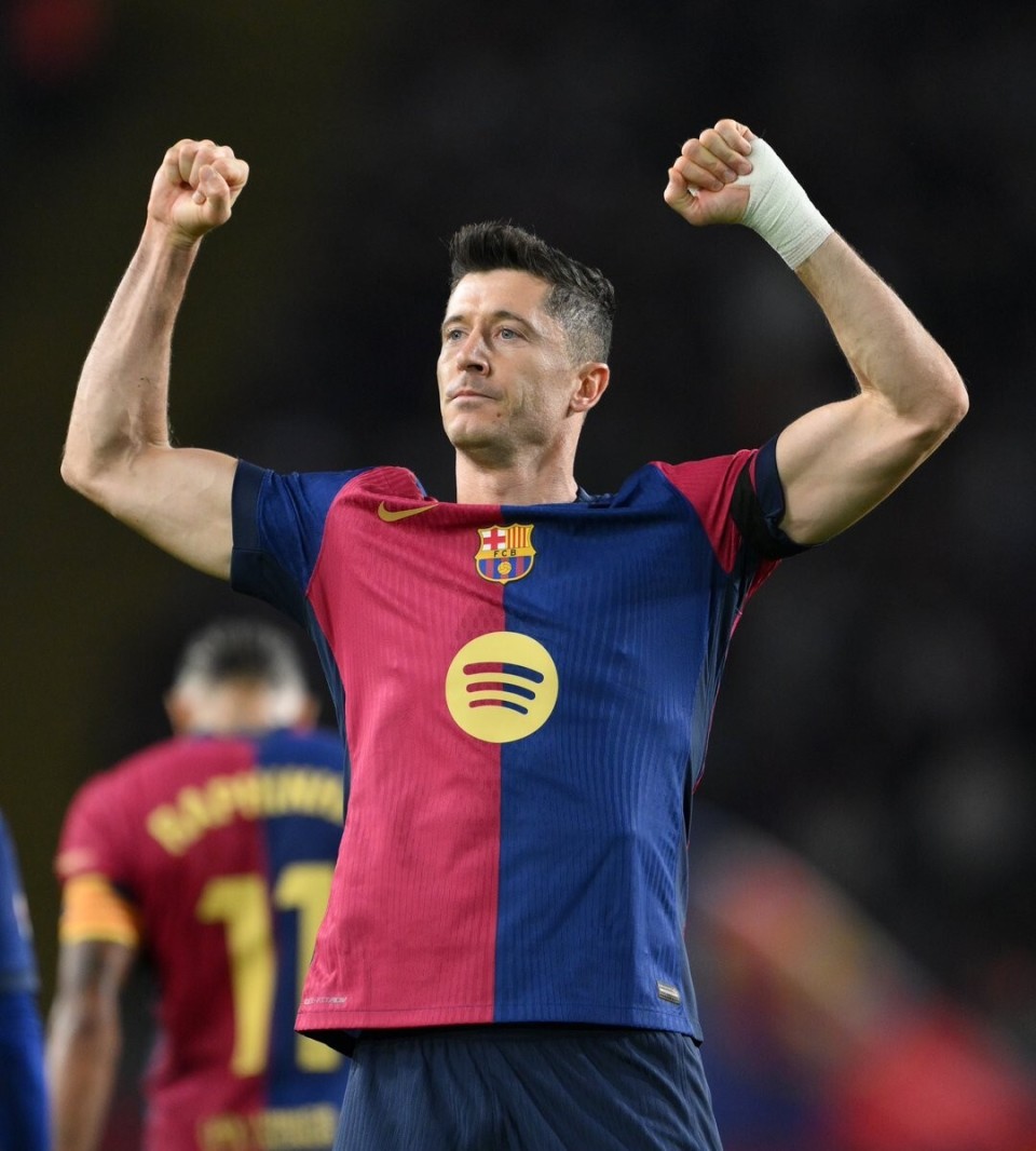 手感冰凉！麦克布莱德半场7中1仅拿2分1篮板2助攻