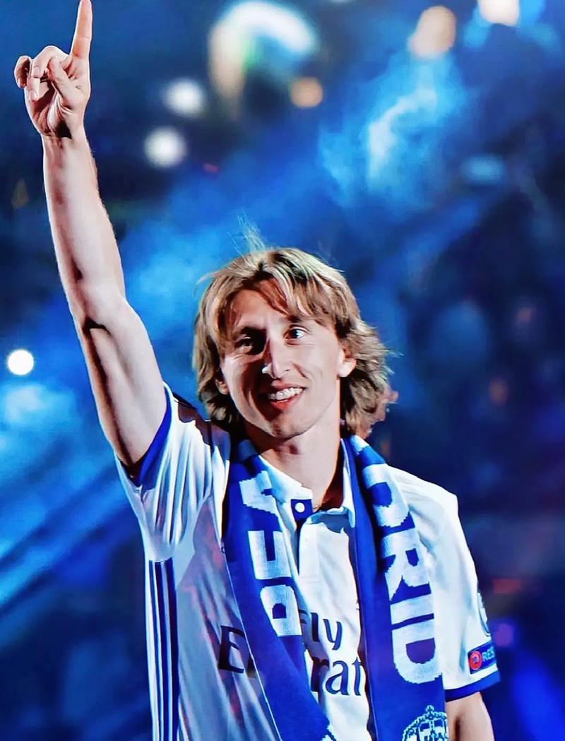 皇马齐达内战术显效4-1胜瓦伦西亚